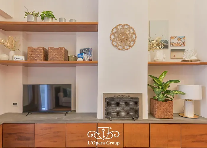 Mare Aurum - L'opera Group ラ・スペツィア