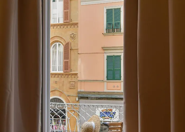 Mare Aurum - L'opera Group アパート