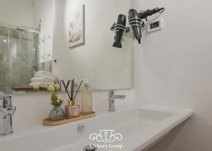 Mare Aurum - L'opera Group アパート ラ・スペツィア